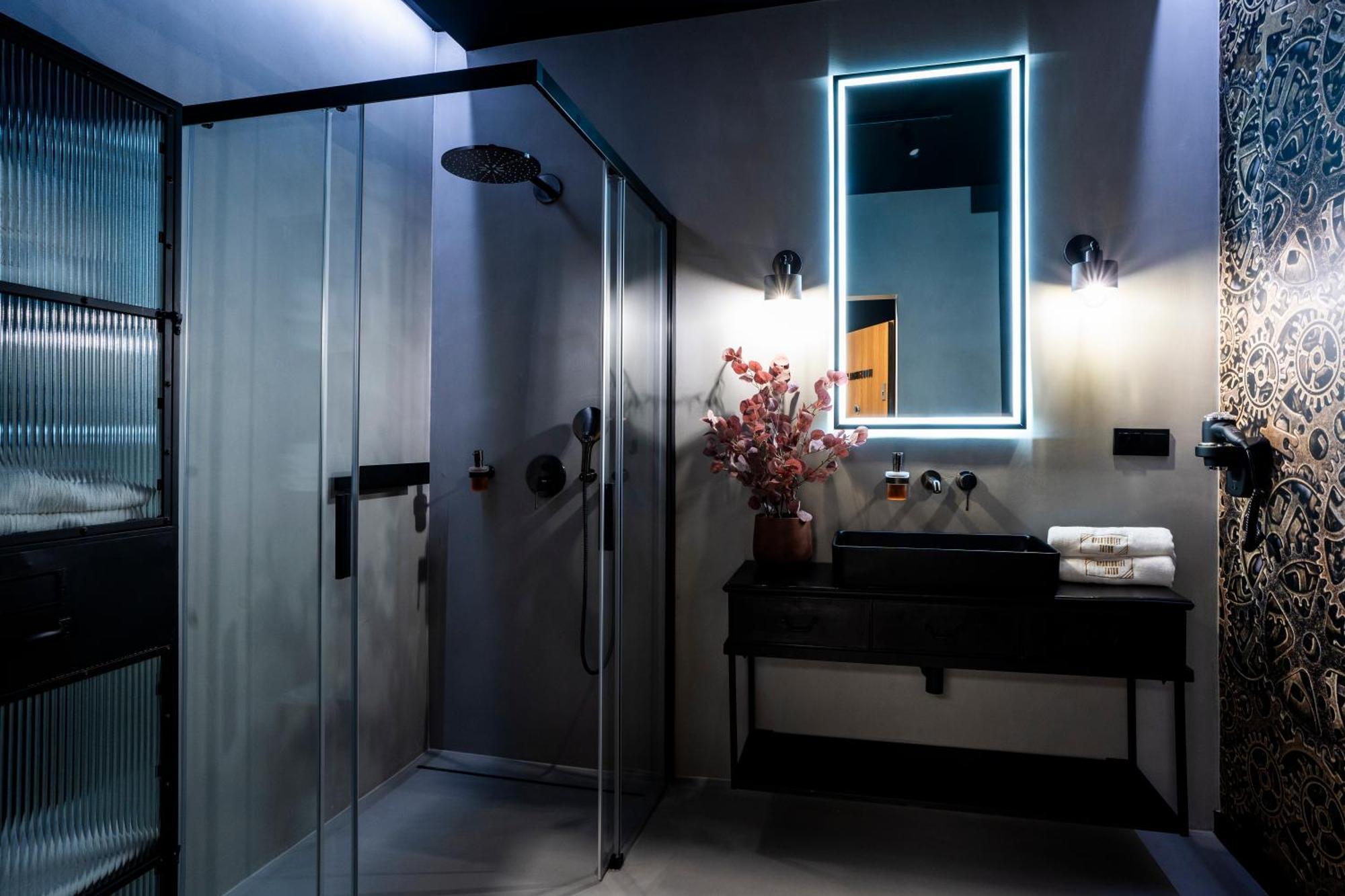 Aparthotel Zator Industrial 58 Jacuzzi מראה חיצוני תמונה